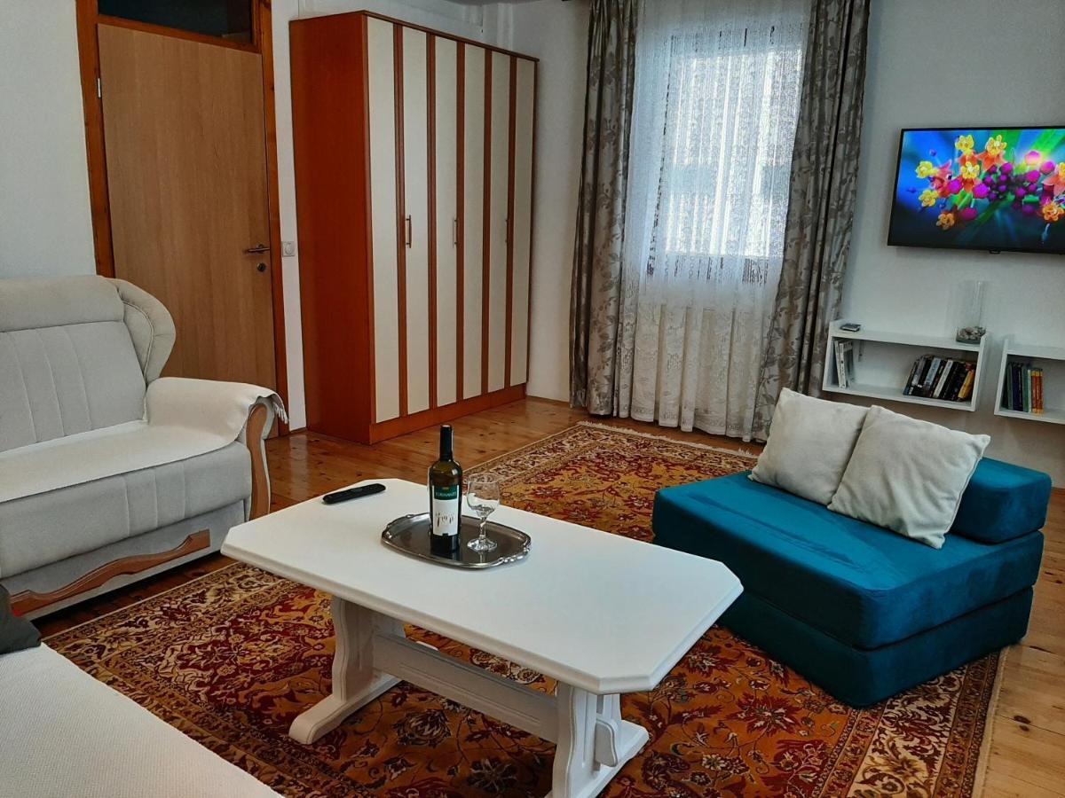 Aleksandar Apartmani Pale Esterno foto