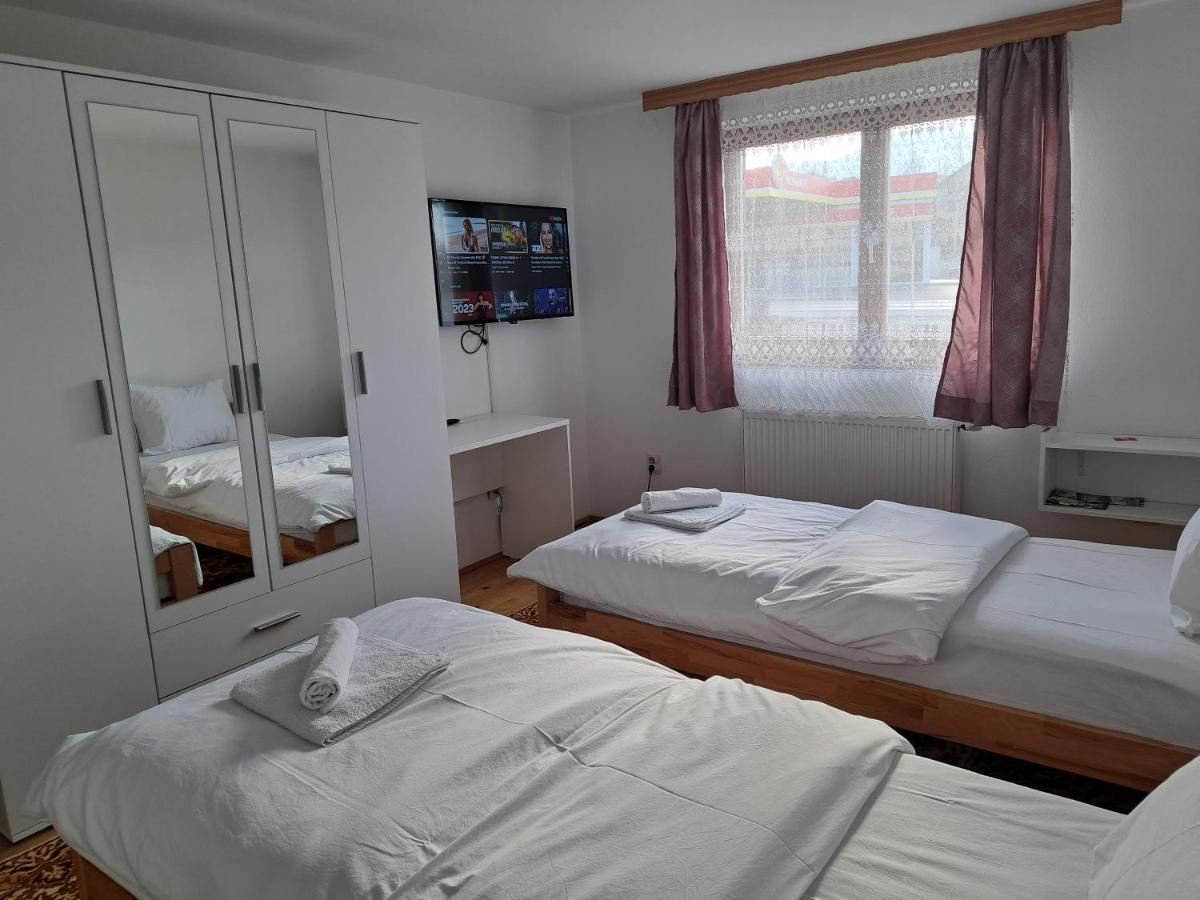 Aleksandar Apartmani Pale Esterno foto
